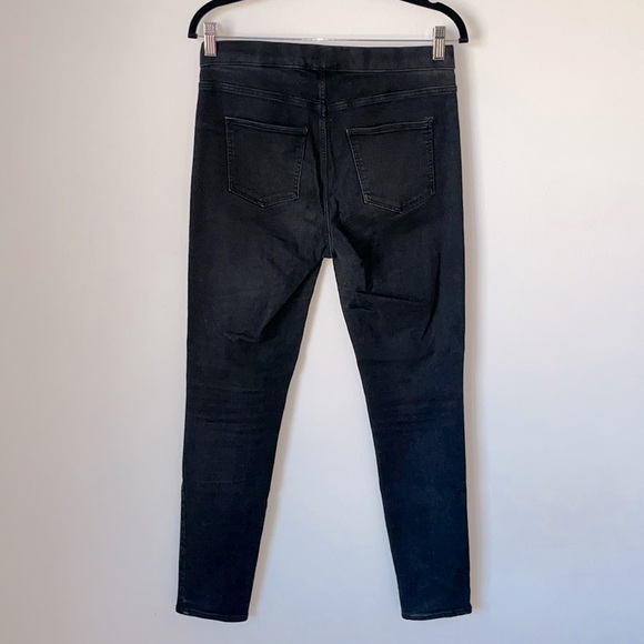H&M Black Skinny Jeans - Size: 8 - Picture 3 of 4